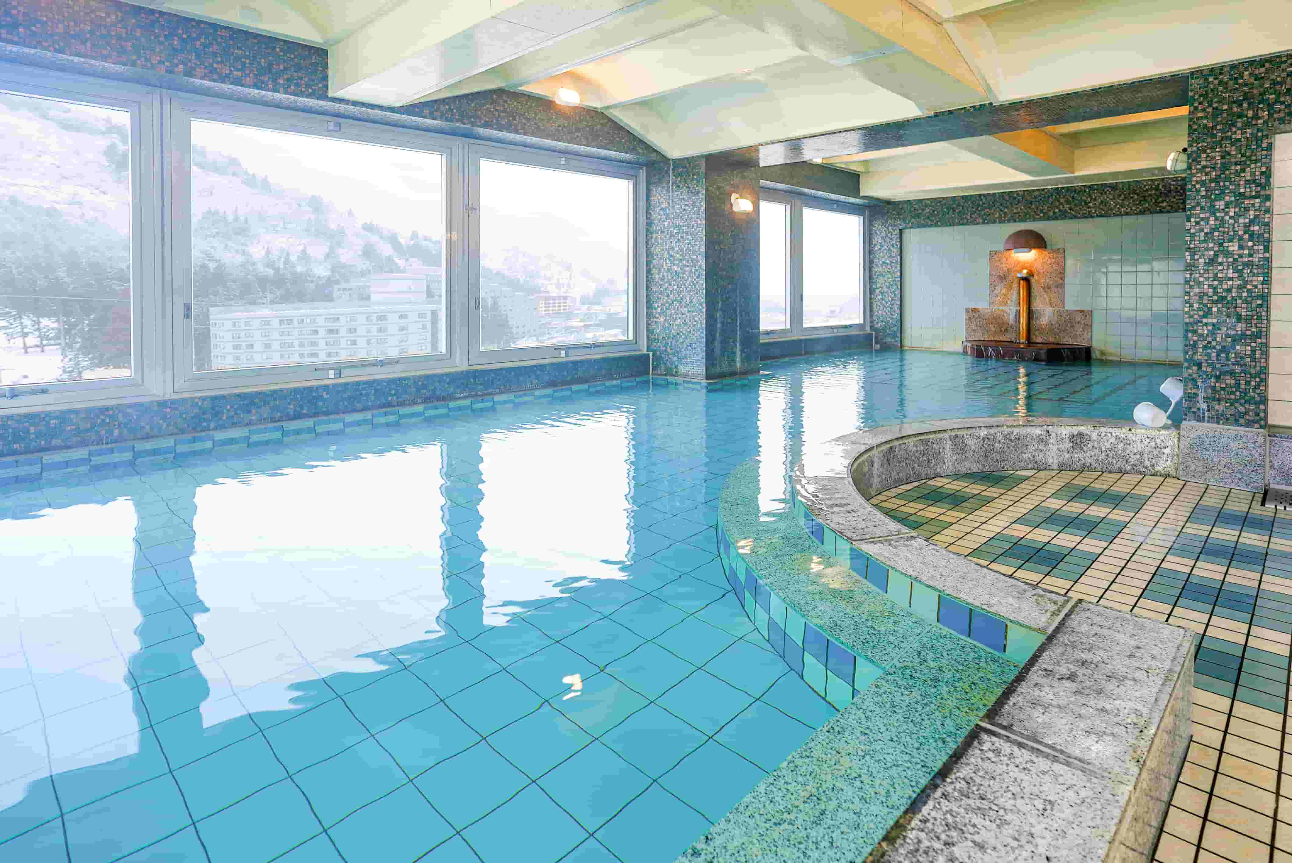 内風呂「五色湯」